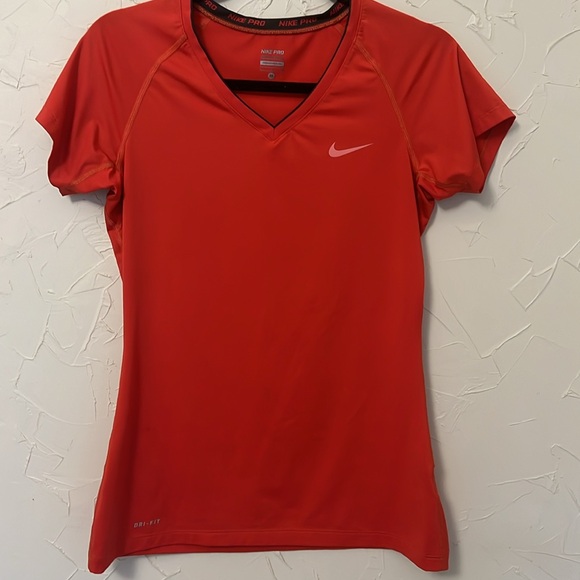 Nike Pro Women’s Medium, V-Neck Dri-Fit, Red and Black - Picture 2 of 11